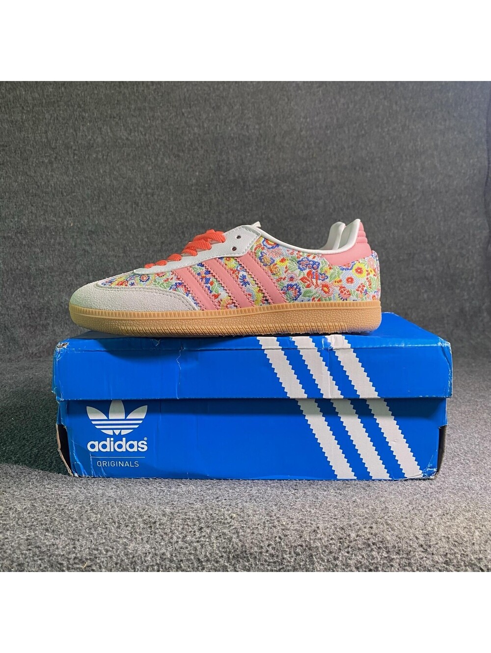Adidas Originals Shoes Womens Size 6 Multicolor Floral Suede Sneakers Gum Sole - Picture 3 of 8